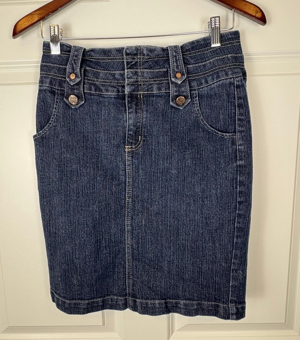 Yuva Denim Skirt Dark Wash Mid Length Low Rise Vintage Y2K Streetwear Medium